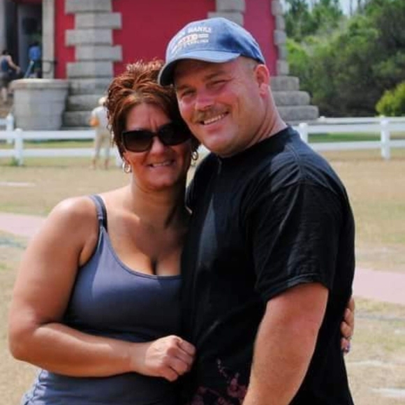 Meet your Posher, Robyn - Picture 1 of 1